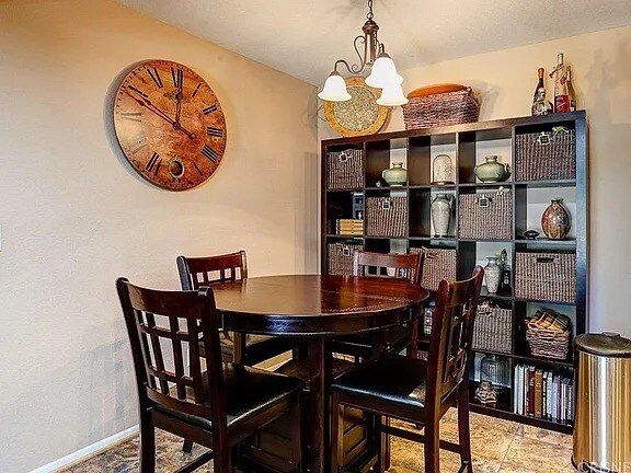 Building Photo - 24105 Del Monte Dr