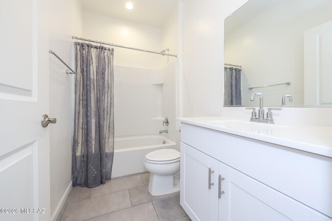 Building Photo - 7760 S Via Perfecta