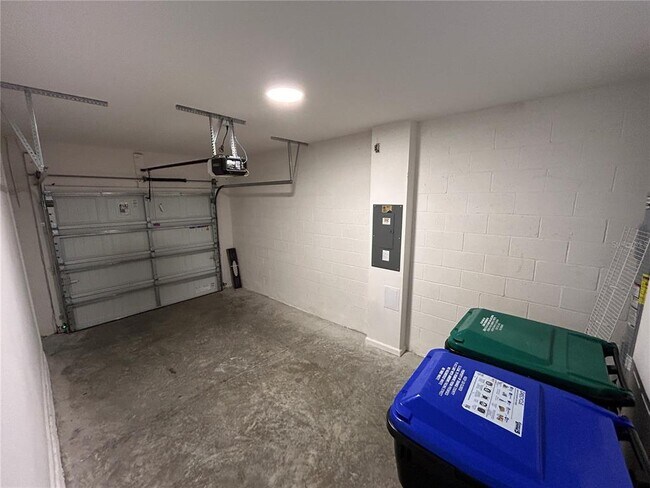 Building Photo - 5175 Tyson Rnch Blvd