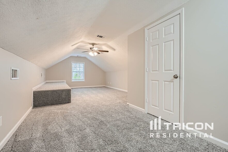 Building Photo - 1761 Silver Leaf Ct SW