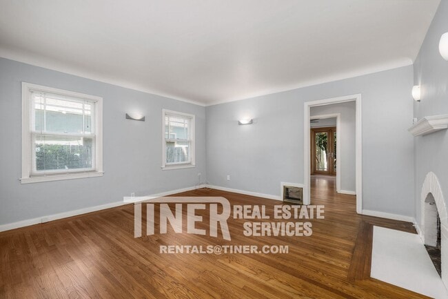 Building Photo - 3571 D St