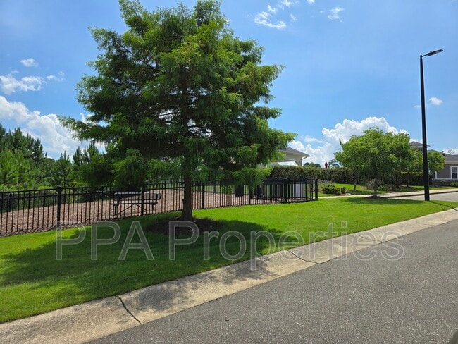Building Photo - 225 Zante Currant Rd