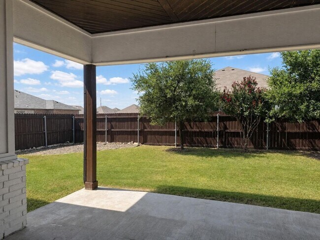 Building Photo - Modern 3 Bed / 2 Bath Home with Central Air & Updated Appliances in West Temple