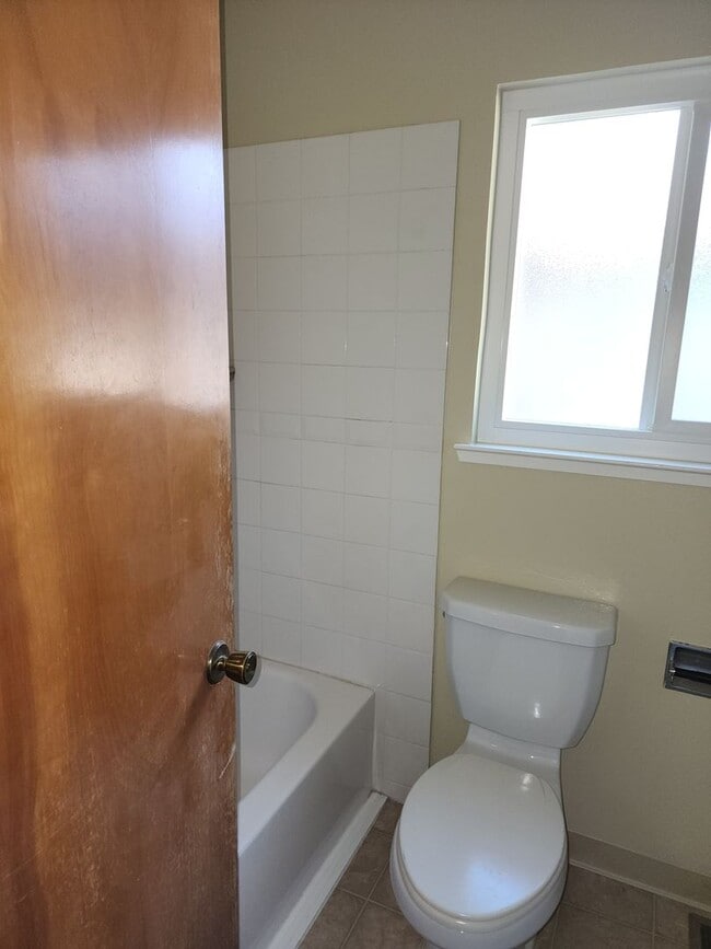 Building Photo - K1329-1331RA