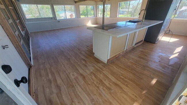 Building Photo - 12018 Sandpiper Rd