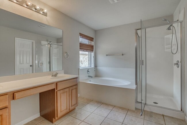 Building Photo - 311 Gainer Dr