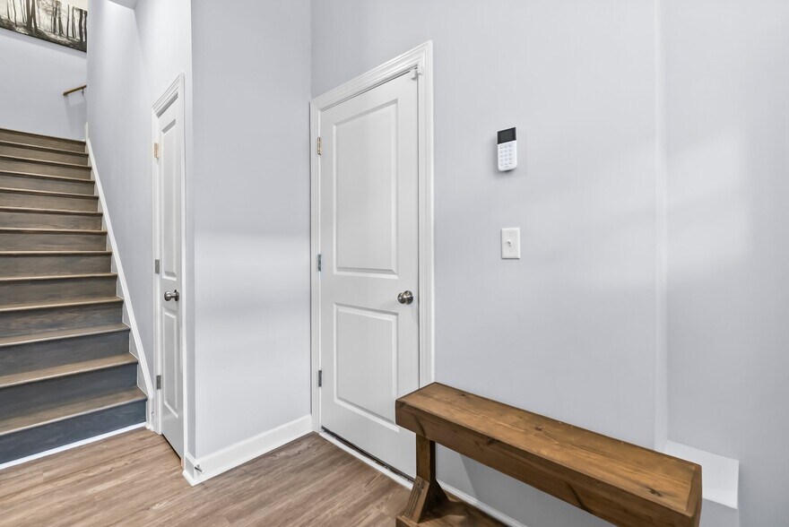 Building Photo - 4110 Pleasant Ave