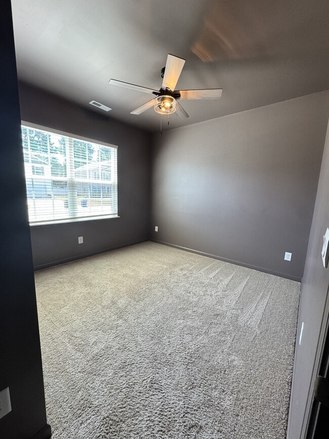 Building Photo - 4518 Sandstone Dr