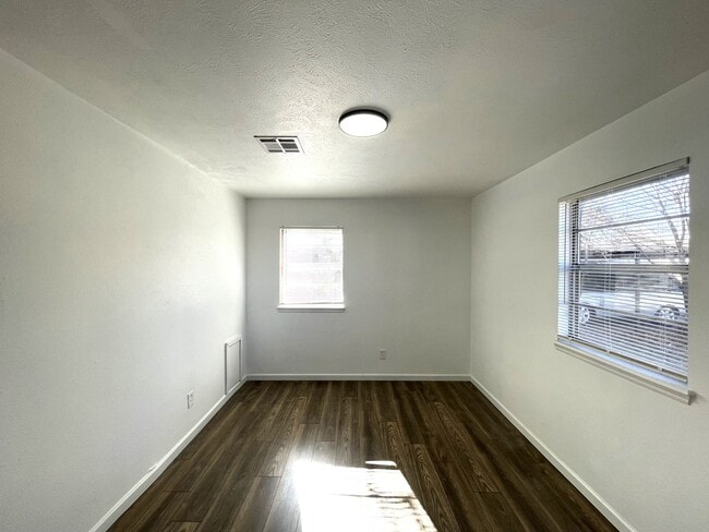 Building Photo - 5304 Monte Pl
