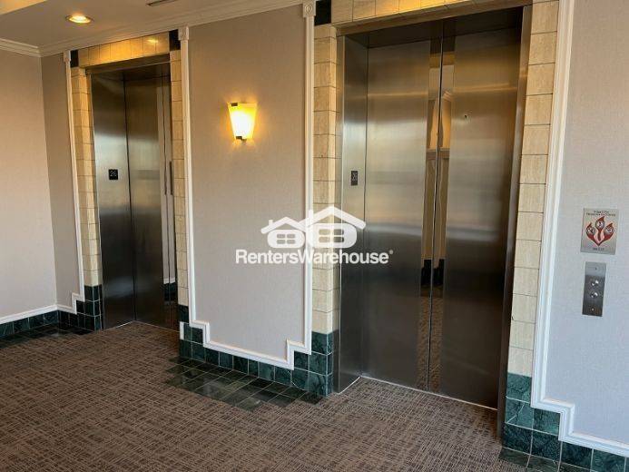 Building Photo - 431 S 7th St