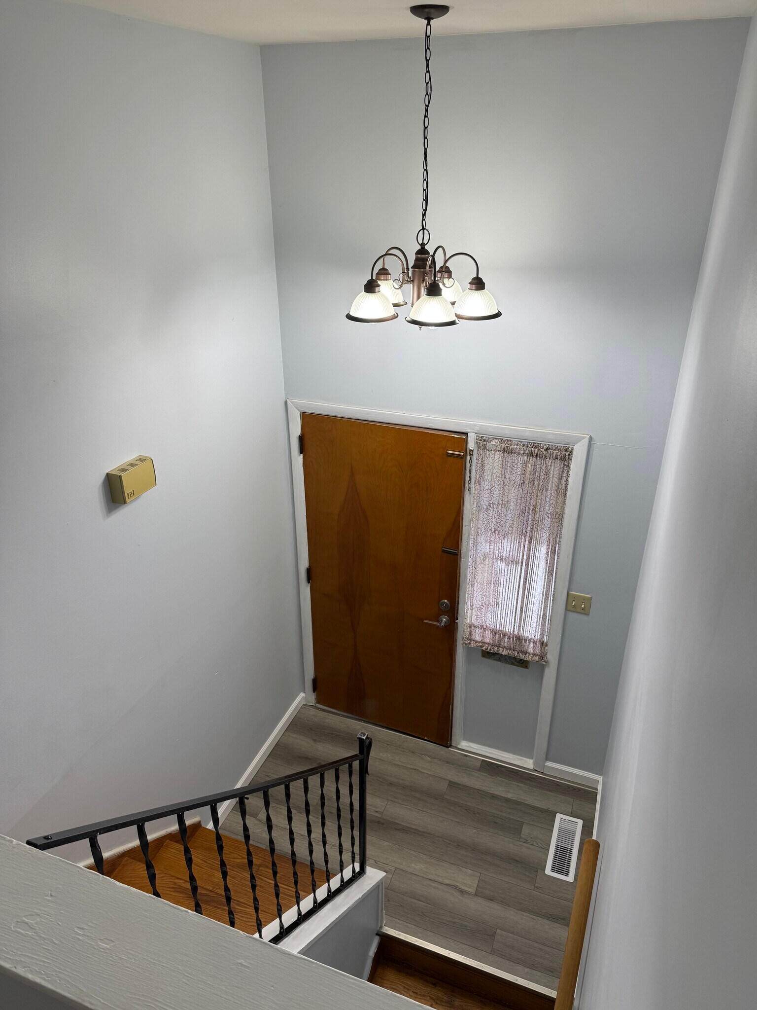 Building Photo - 1702 Rosemont Rd SW