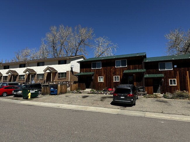 Building Photo - "Charming 2-Bed Retreat with Hardwood Floors in Golden, CO!"