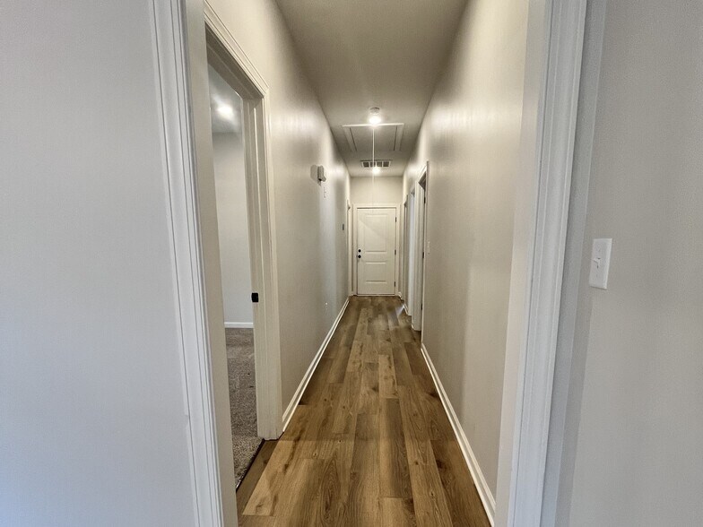 Building Photo - 216 Morningside Dr