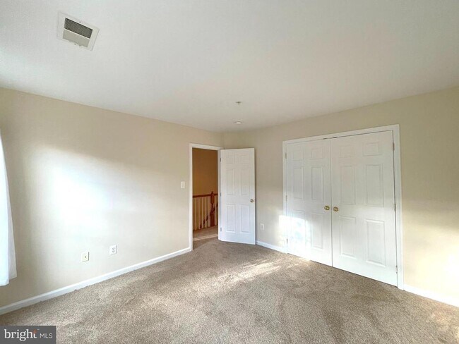 Building Photo - 23435 Dahlia Cir