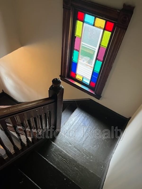 Building Photo - 422-24 Whittier Ave