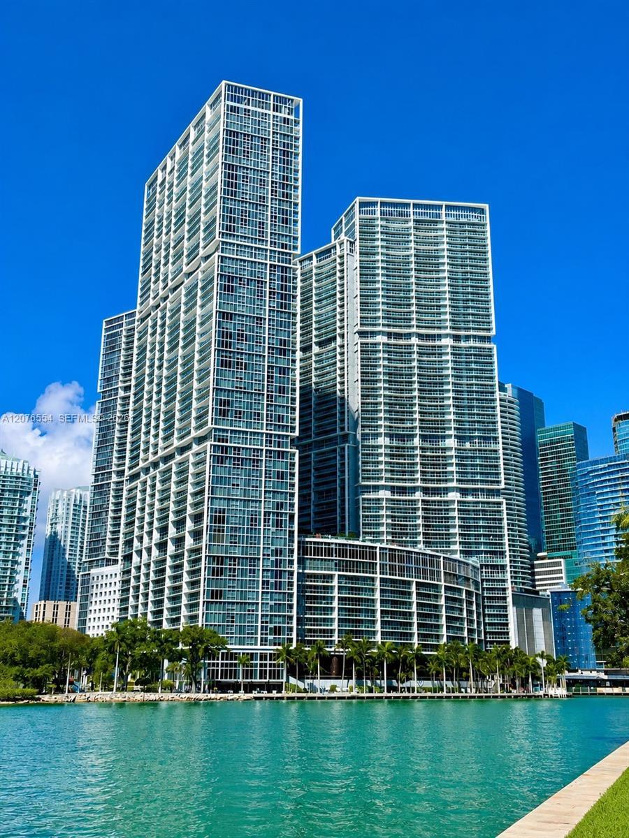 Building Photo - 465 Brickell Ave