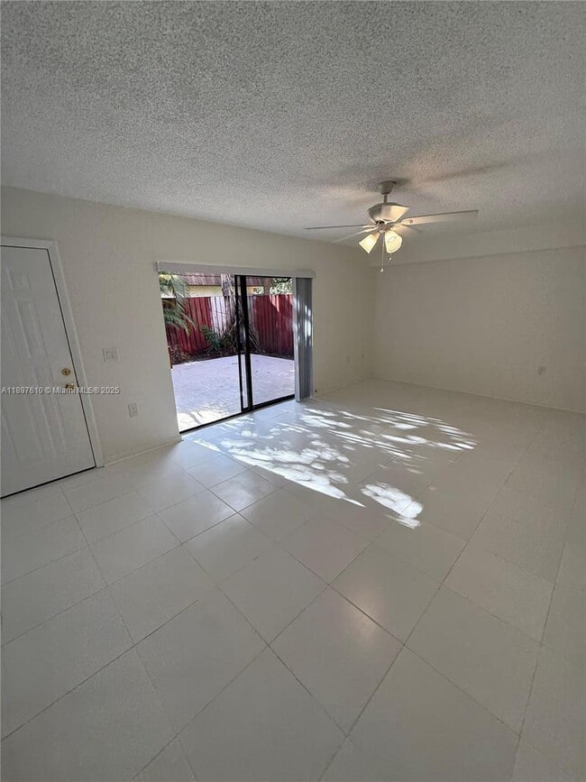 Building Photo - 738 Mill Valley Pl