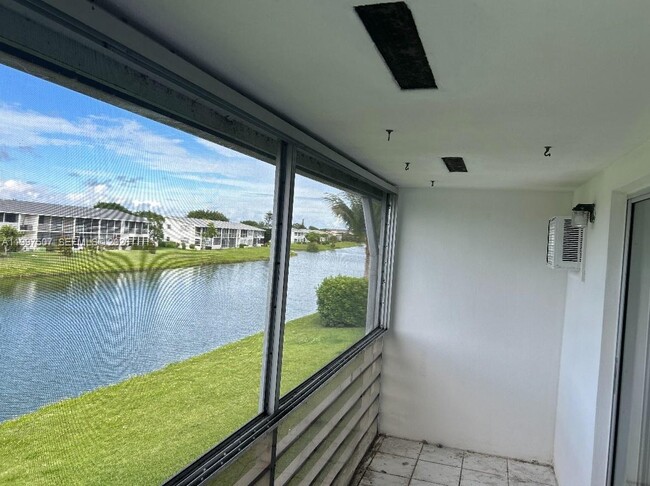 Building Photo - 89 Berkshire D