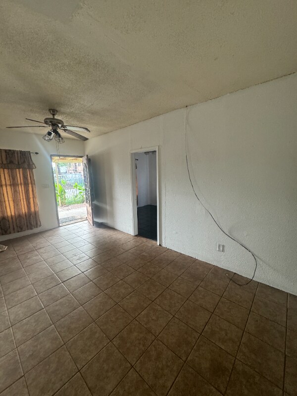 Building Photo - 3404 Salinas Ave