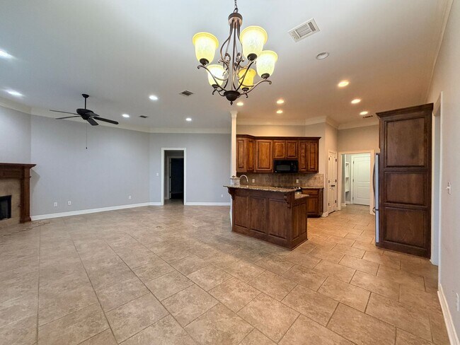 Building Photo - SOUTH BOSSIER CLOSE TO BARKSDALE AIR FORCE BASE...