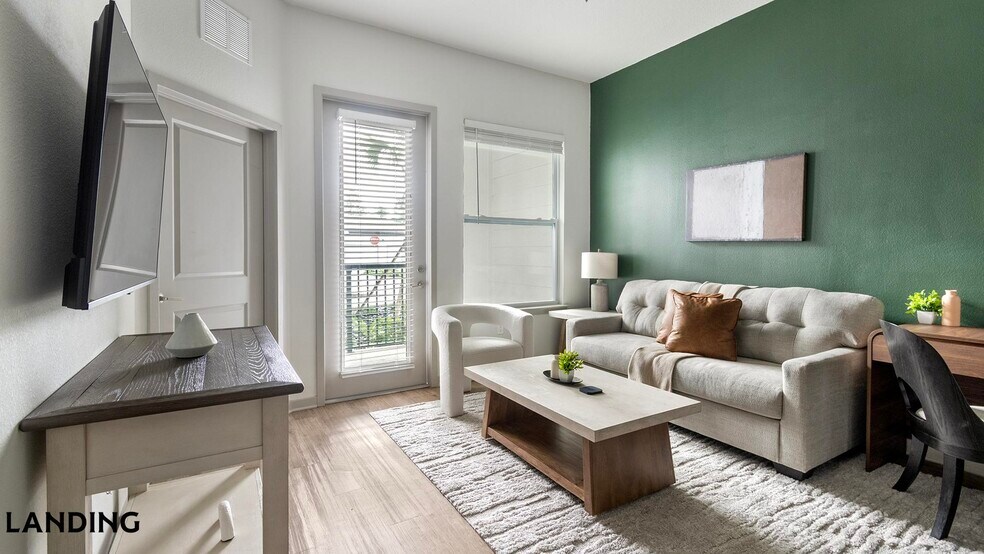 Building Photo - 7311 Baymeadows Way