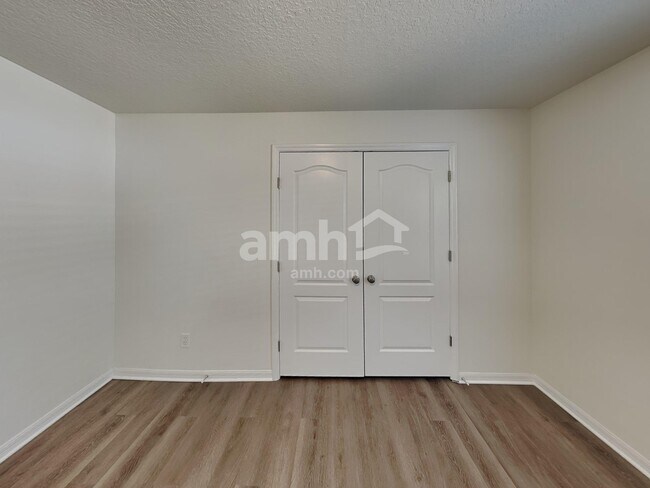 Building Photo - 1221 Mt McKinley Ct
