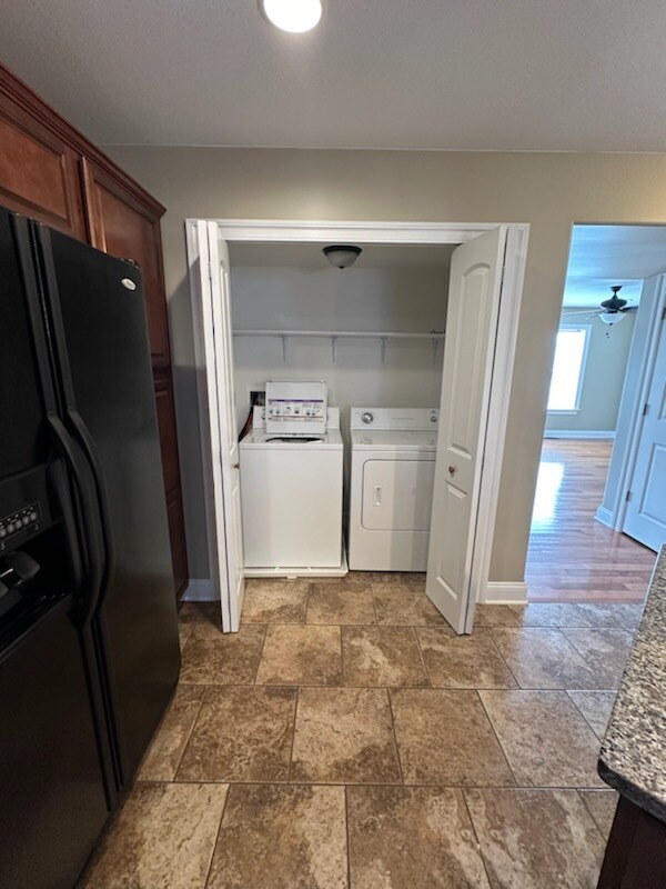 Building Photo - 170 Cortland Dr