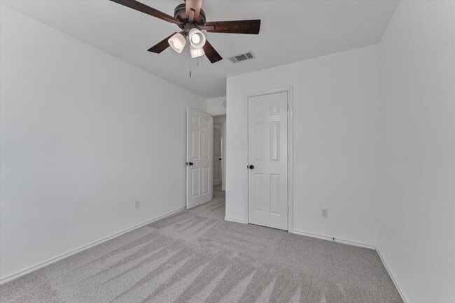 Building Photo - 134 Lynnie Penny St