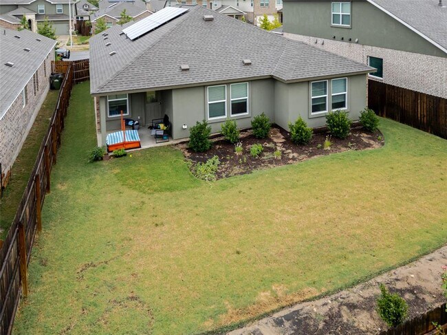 Building Photo - 1729 Catahoula Dr