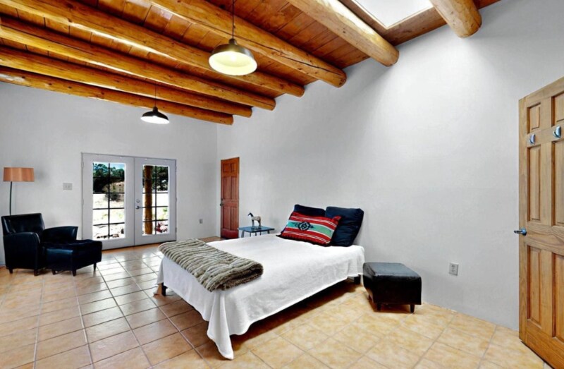 Building Photo - 46 Principe De Paz
