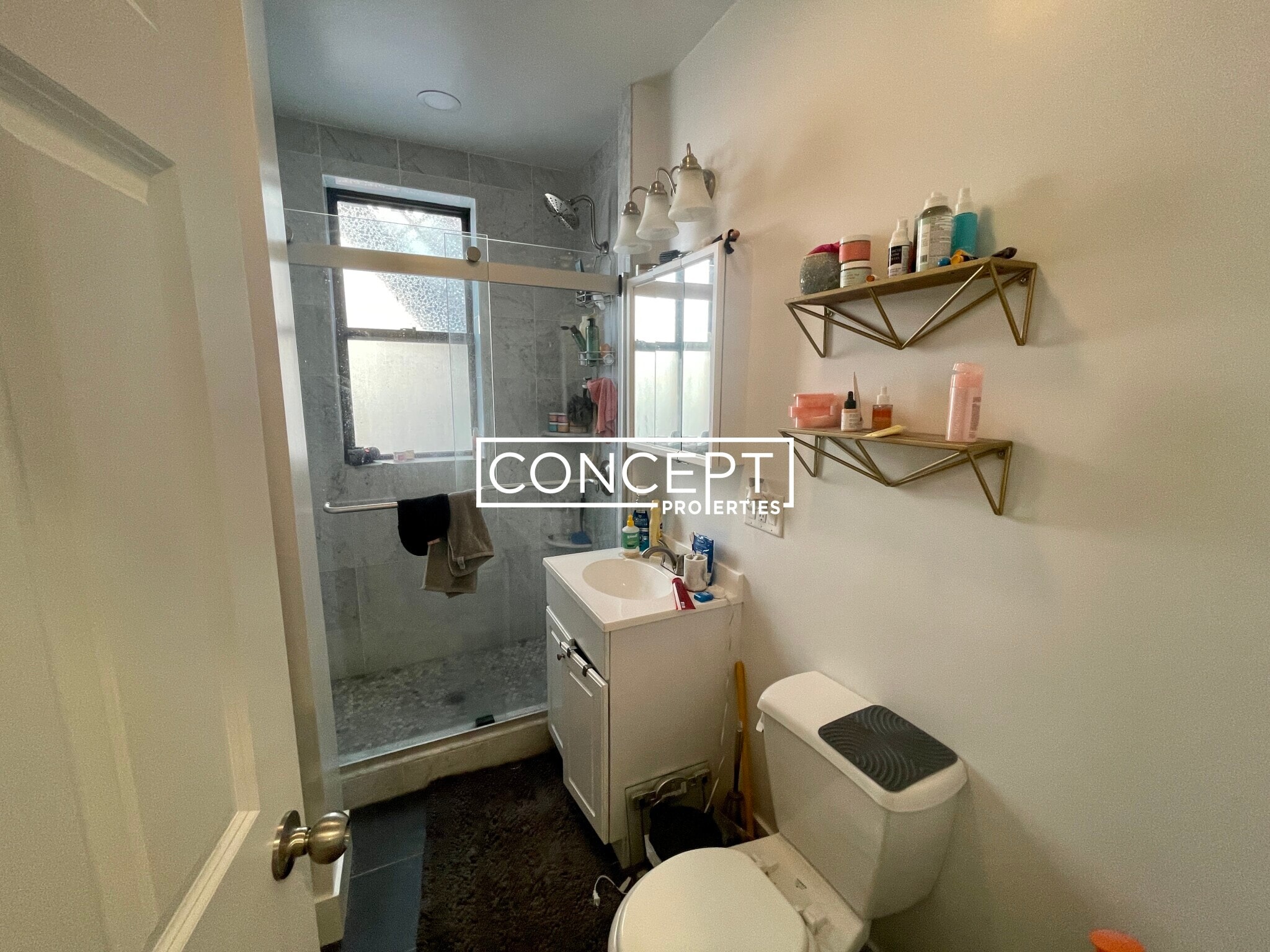 Building Photo - 11 Queensberry St