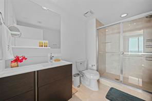 Building Photo - Northeast 183rd Lane, Aventura, FL 33160 - 4 BR 4.5 BA Condo