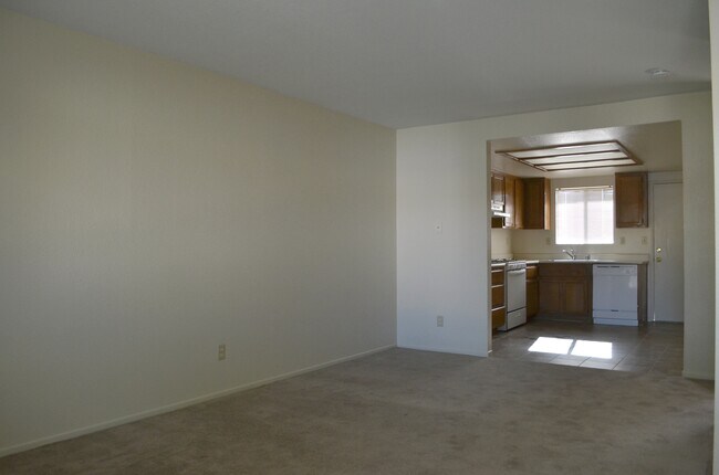Building Photo - Desert Meadows Apartments