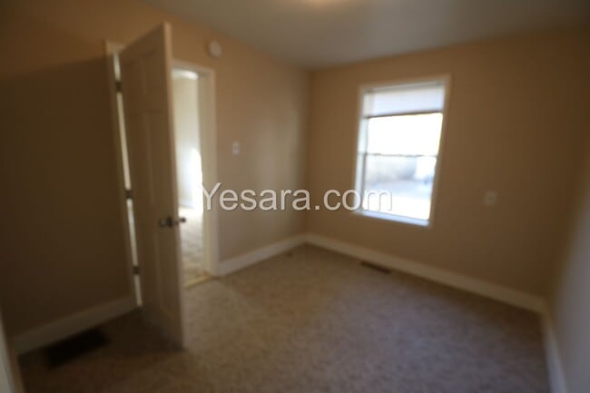 Building Photo - 2 Bedroom 1 Bath House