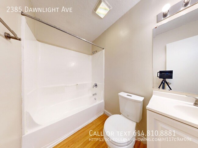 Building Photo - 2385 Dawnlight Ave