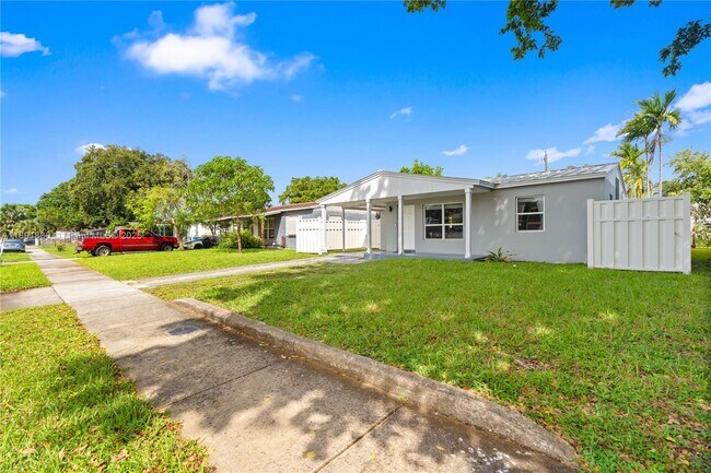 Building Photo - 301 NW 53rd Ct