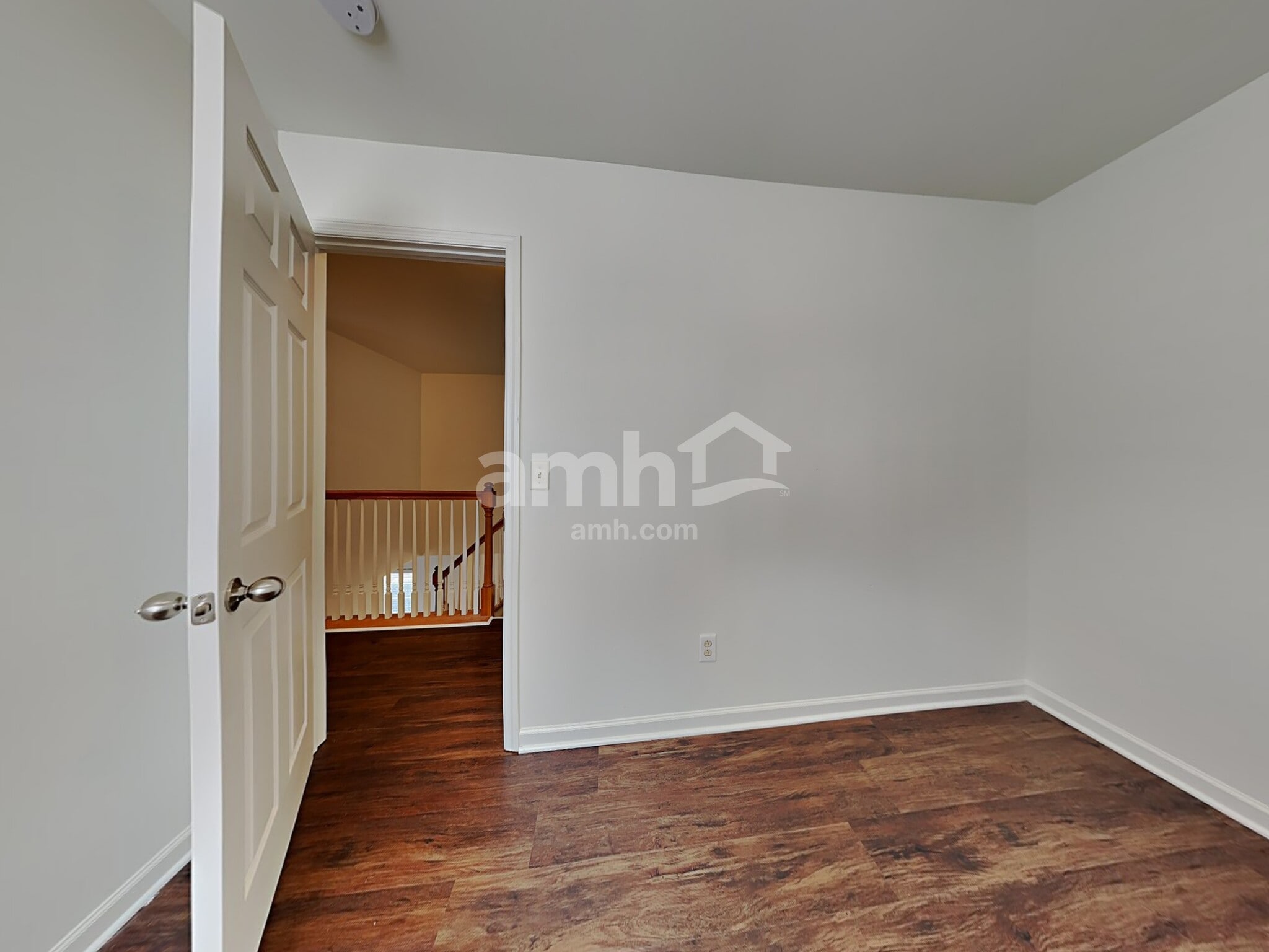 Building Photo - 105 Meadow Crest Ct