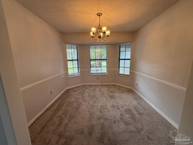 Building Photo - 3872 Mariners Dr