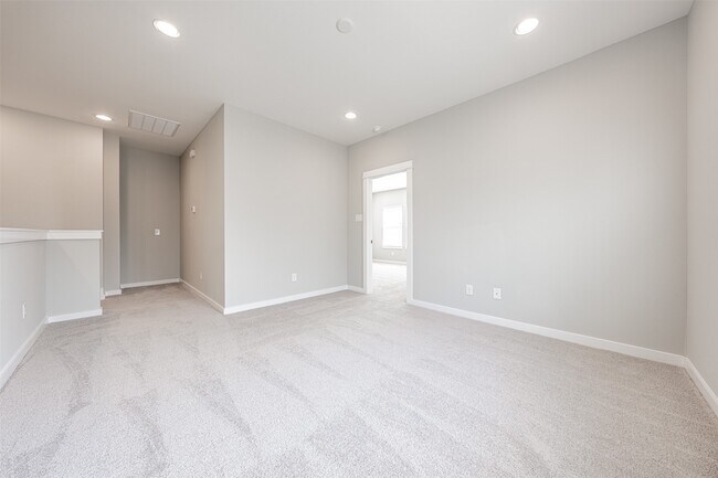 Building Photo - 8402 Berry Green Ln