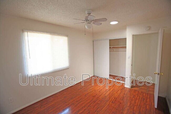 Building Photo - 8702 E Sells Dr