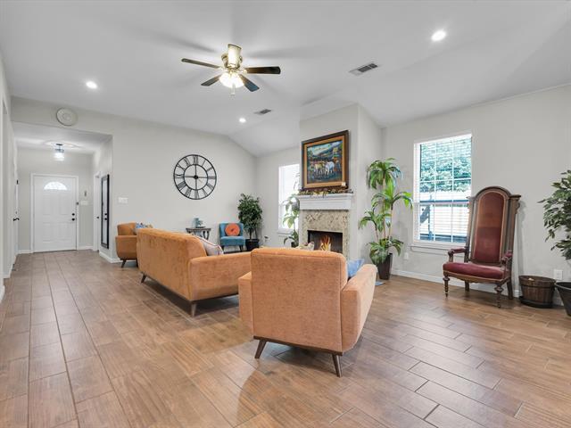 Building Photo - 10149 Lone Eagle Dr