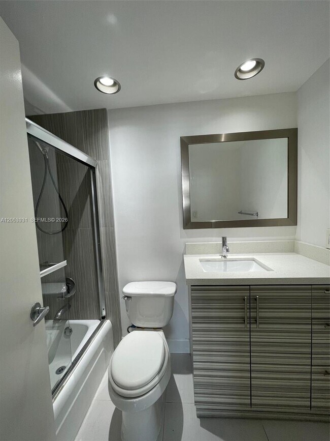 Building Photo - 3001 S Ocean Dr