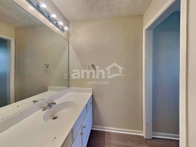 Building Photo - 5390 Spotted Fawn Ct