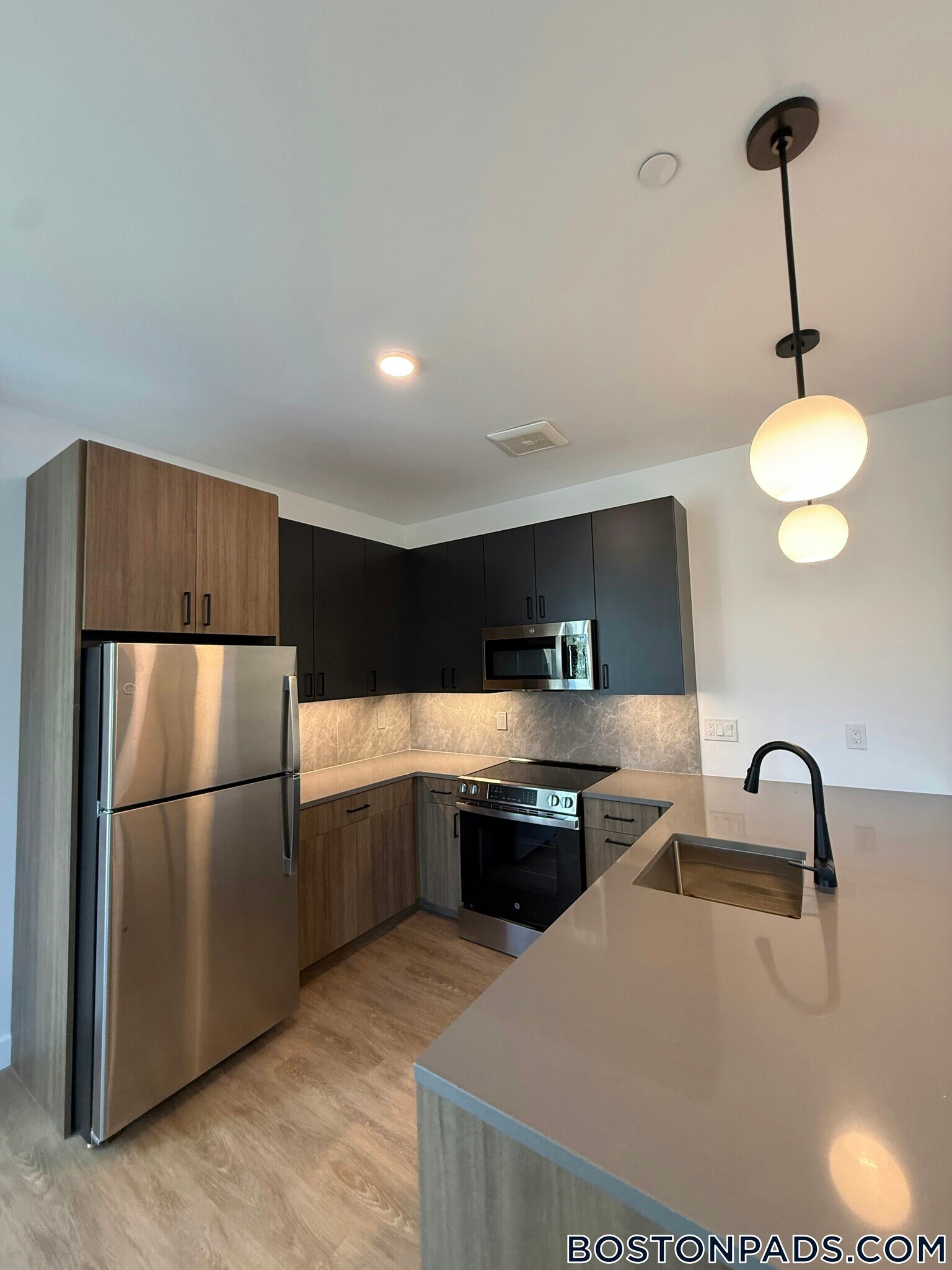 Building Photo - 199 Gardner St