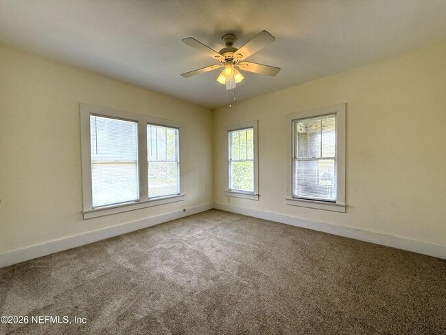 Building Photo - 1329 Cherry St