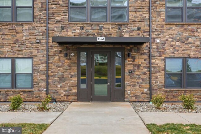 Building Photo - 21460 Mount Sterling Ter