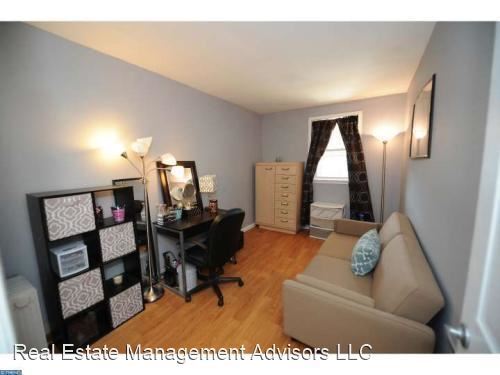 Building Photo - 2 br, 2 bath House - 3326 Elliston Circle