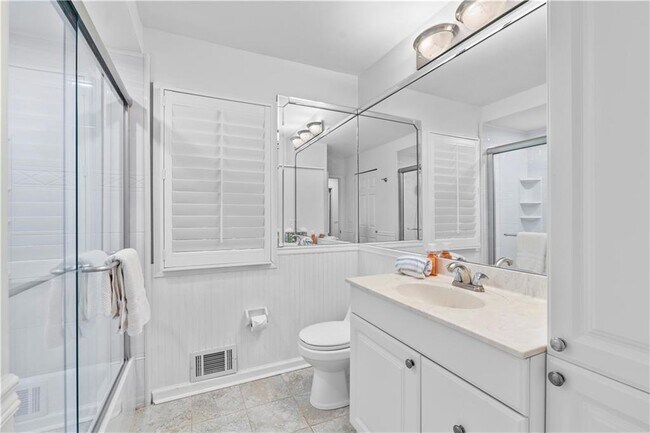 Building Photo - 78 Pheasant Dr SE