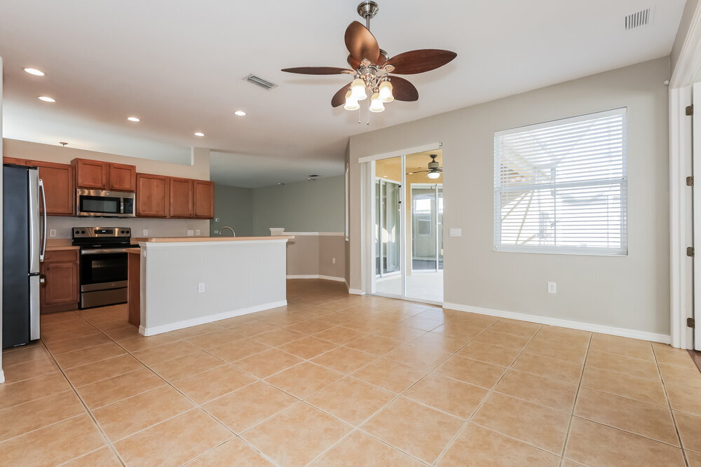 Building Photo - 5412 Lexington Dr