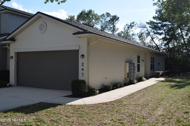 Building Photo - 247 Amistad Dr